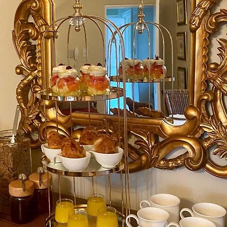 Vair'S Place Guest House In Sandton Paulshof - Apartment, Lux Suites & Spa Johannesburg Bagian luar foto