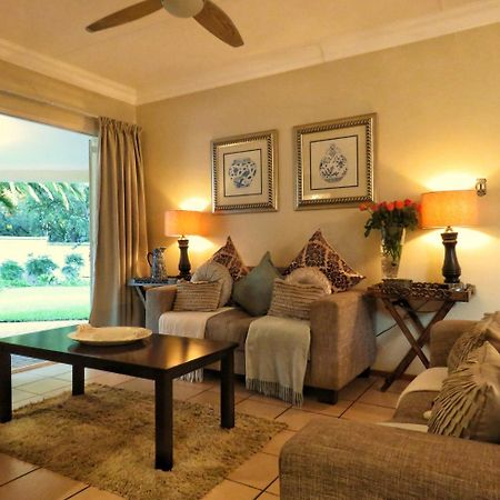 Vair'S Place Guest House In Sandton Paulshof - Apartment, Lux Suites & Spa Johannesburg Bagian luar foto