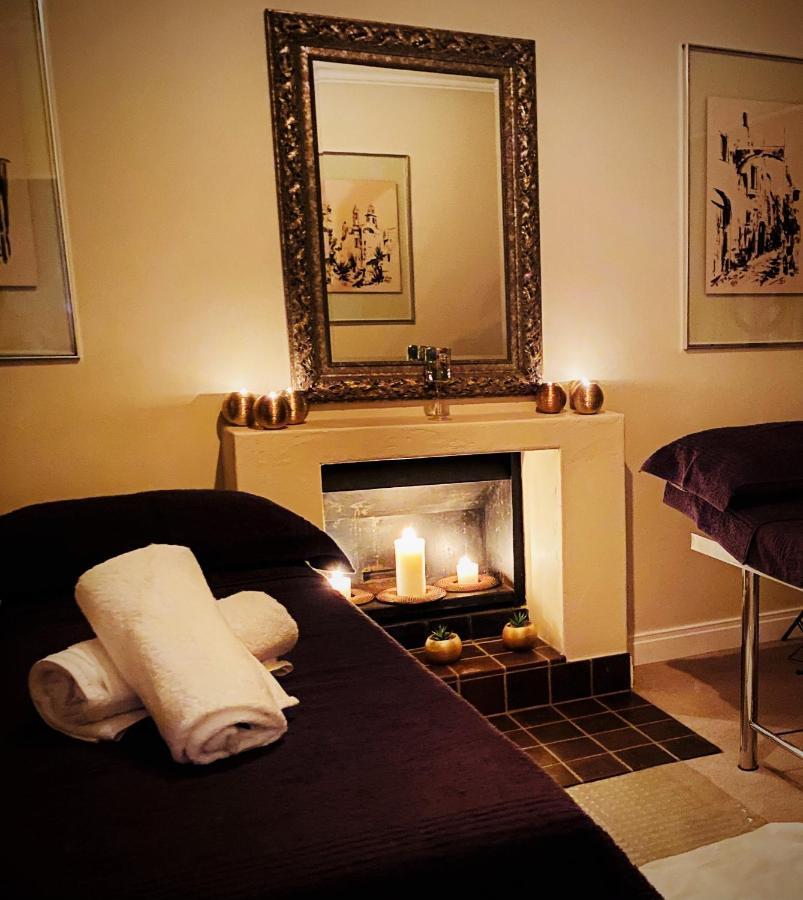 Vair'S Place Guest House In Sandton Paulshof - Apartment, Lux Suites & Spa Johannesburg Bagian luar foto