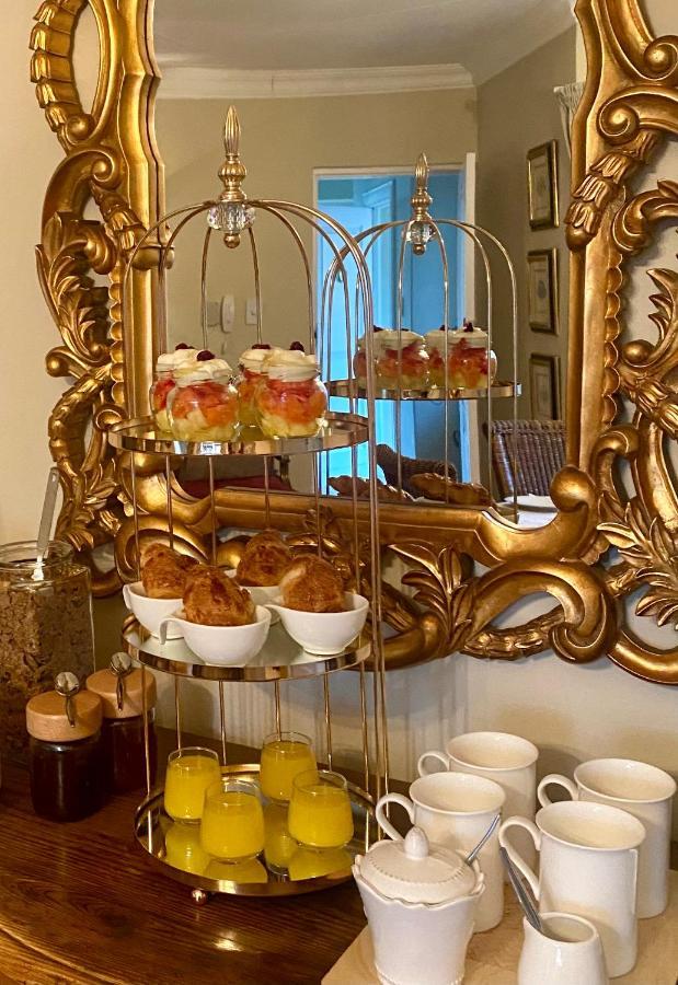 Vair'S Place Guest House In Sandton Paulshof - Apartment, Lux Suites & Spa Johannesburg Bagian luar foto