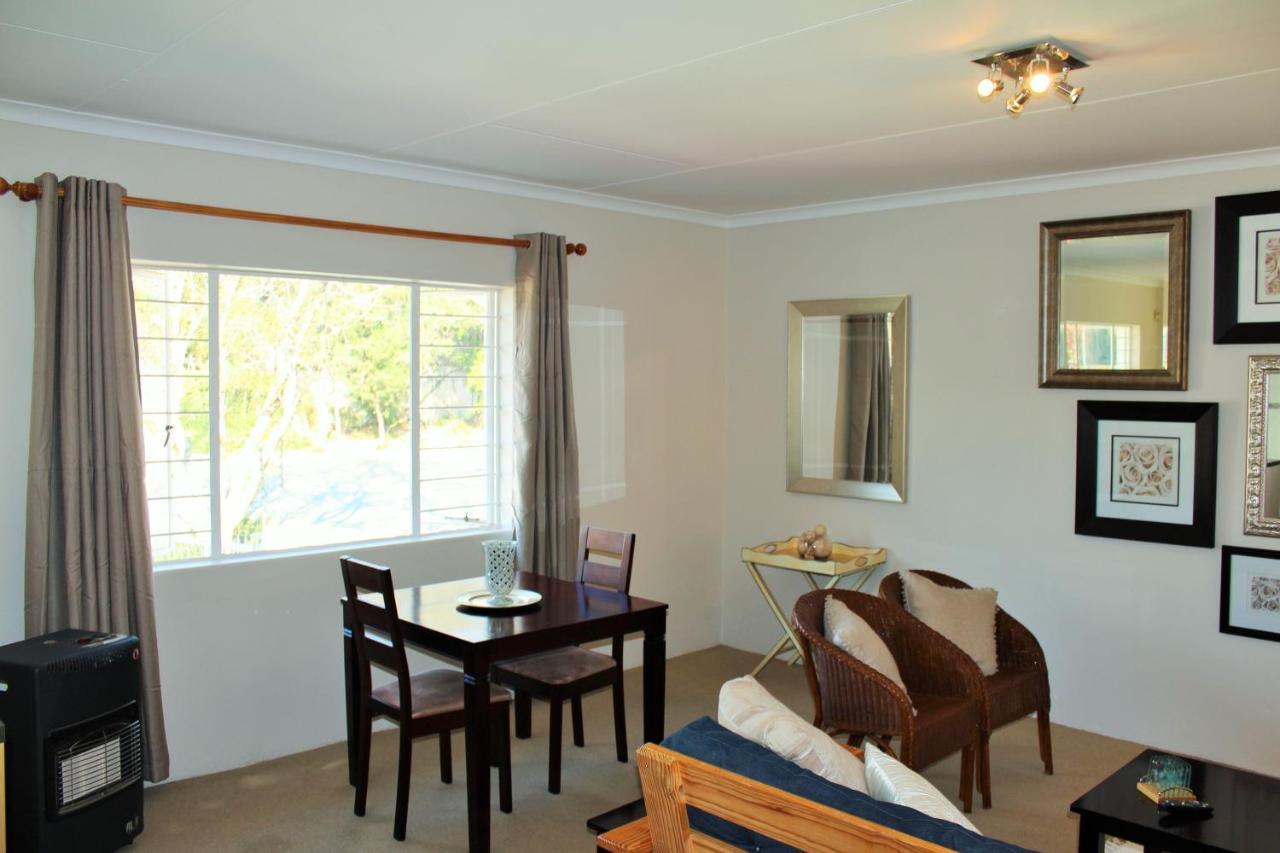 Vair'S Place Guest House In Sandton Paulshof - Apartment, Lux Suites & Spa Johannesburg Bagian luar foto
